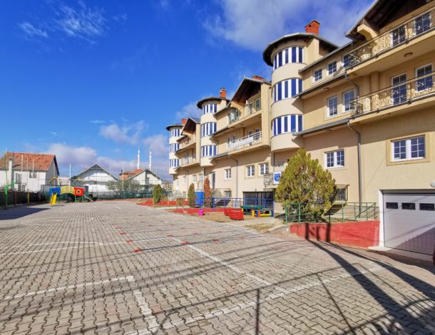 École Française Internationale din Priștina