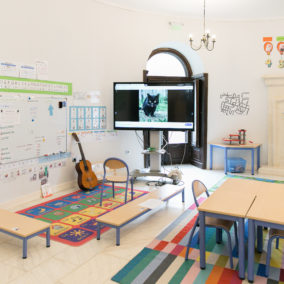 EFI Bucarest - classroom